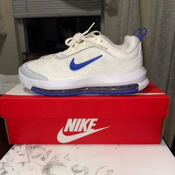Nike Shoes - Nike men’s Air Max AP sneakers size 9 new